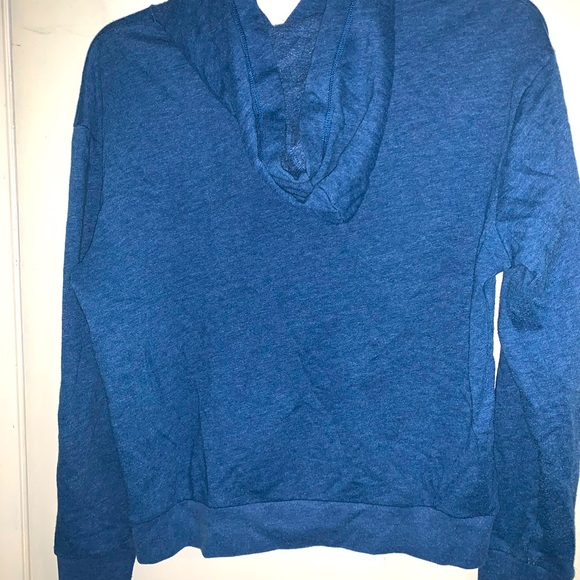 Hoodie🔴 - Picture 2 of 3